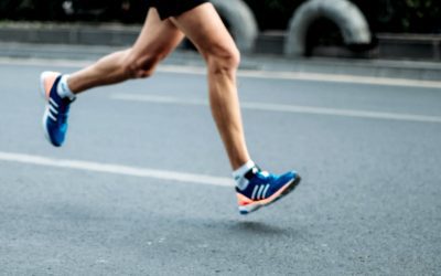 ARE YOU RUNNING WITH KNEE PAIN?